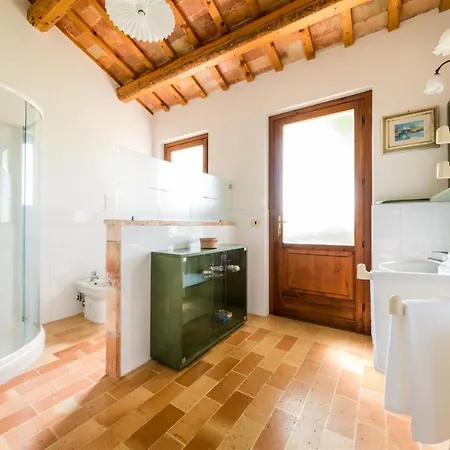 Casal Baroni 10&2 Villa