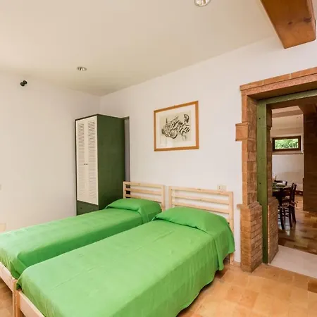 Casal Baroni 10&2 Villa *