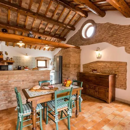 Casal Baroni 10&2 Osimo
