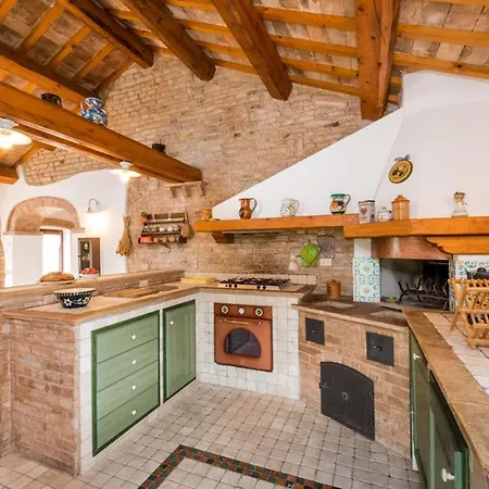 Βίλα Casal Baroni 10&2 Osimo